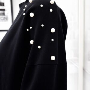 MADE IN ITALY Quiet Luxury Pearl Sweater Black Crewneck Embellished Shoulder Top